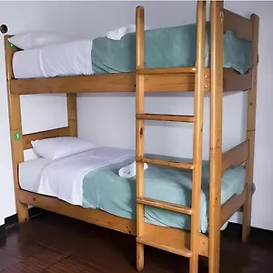 Center - Unique Bed Space 旅馆