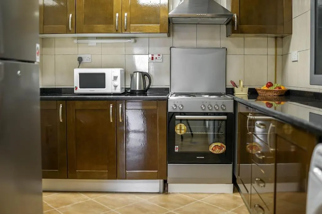 Spacious 3 Bedroom Apartm Beach Front Abu Dhabi Appartamento