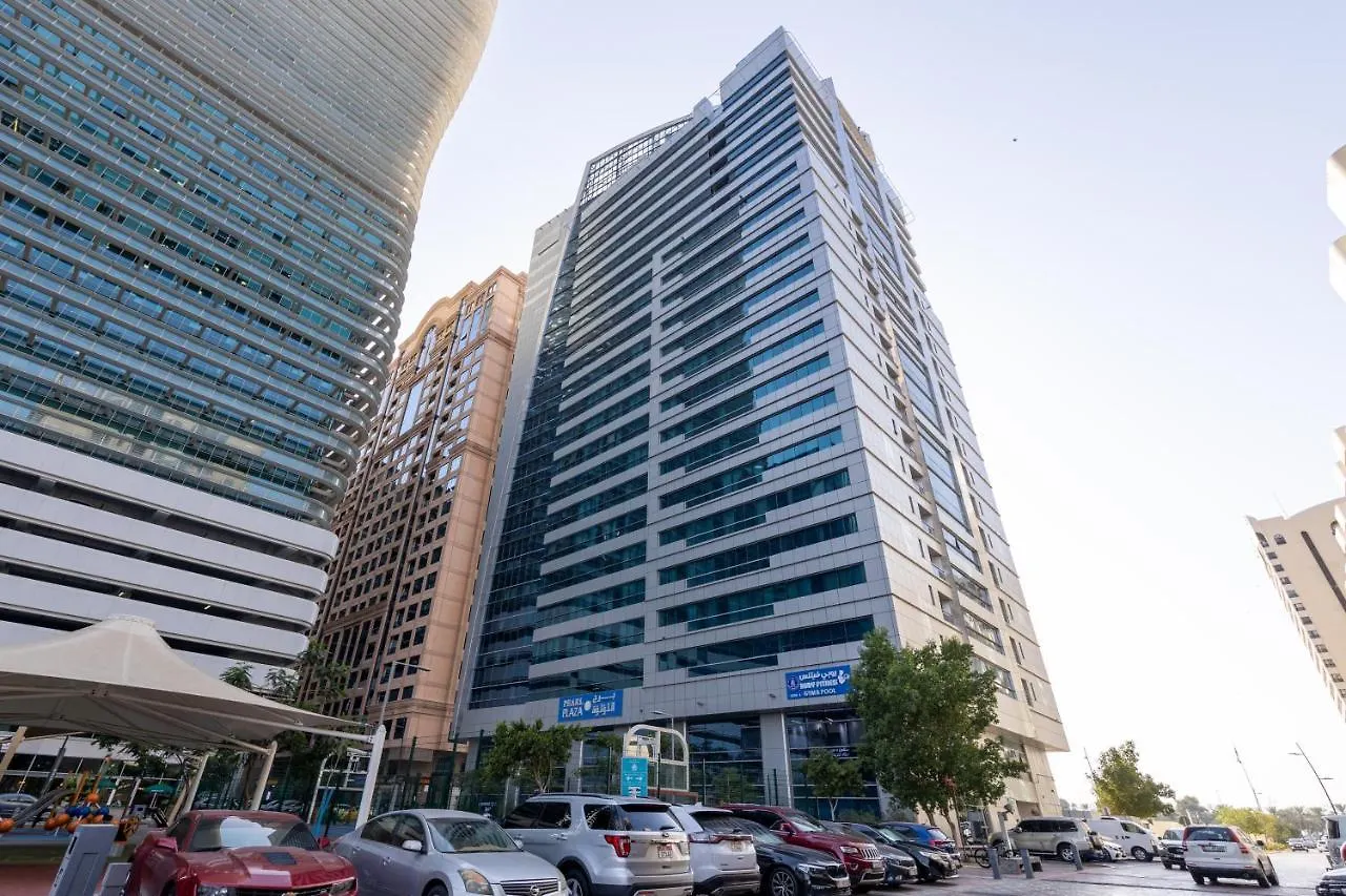 Spacious 3 Bedroom Apartm Beach Front Abu Dhabi 0*,  Emirati Arabi Uniti